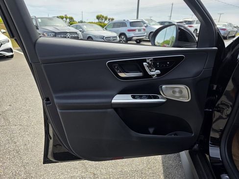 New 2026 Mercedes-Benz GLC 300 4MATIC image 11