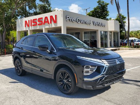 Used 2024 Mitsubishi Eclipse Cross LE image 3