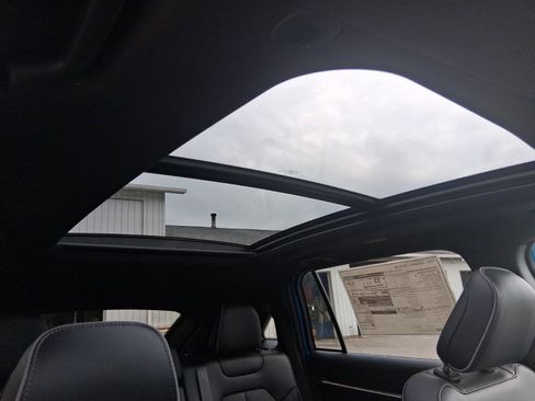 New 2025 Jeep Wagoneer S Limited image 17