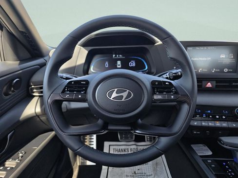 New 2026 Hyundai Elantra SEL Sport Premium FWD image 25