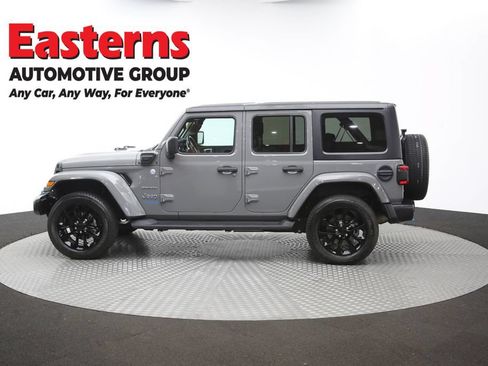 Used 2022 Jeep Wrangler Unlimited Sahara w/ Cold Weather Group AWD/4WD image 59