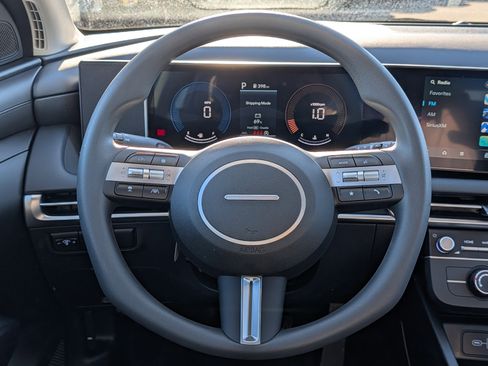 New 2026 Hyundai Tucson SE image 21