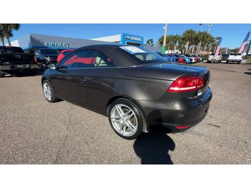 Used 2013 Volkswagen Eos Executive image 4