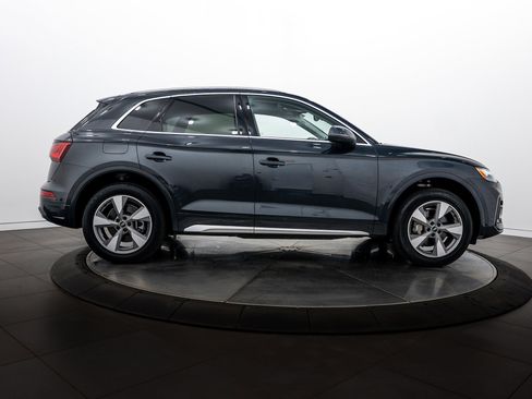 Used 2023 Audi Q5 2.0T Premium Plus w/ Premium Plus Package image 3