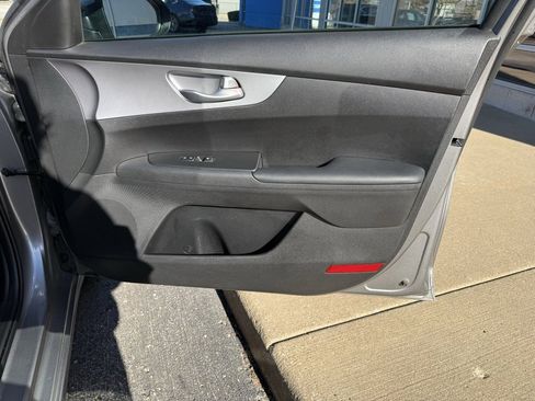 Used 2023 Kia Forte LXS image 42