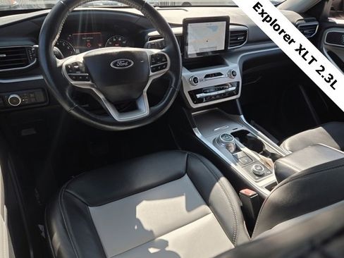 Used 2022 Ford Explorer XLT w/ Equipment Group 202A image 14