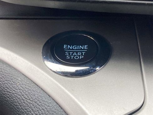 Used 2022 Ford Explorer XLT w/ Equipment Group 202A image 16