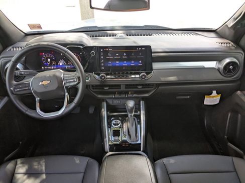 Used 2025 Chevrolet Colorado LT w/ LT Convenience Package AWD/4WD image 14