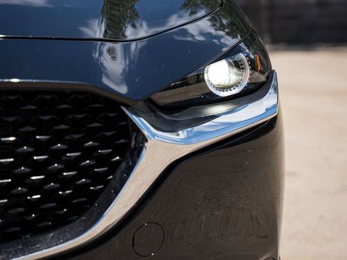 Used 2025 MAZDA CX-30 AWD 2.5 S w/ Preferred Package image 3