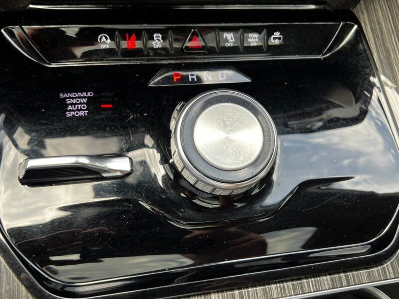 Used 2022 Jeep Wagoneer Series II w/ Premium Group I AWD/4WD image 44