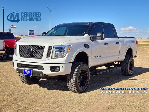 Used 2019 Nissan Titan PRO-4X w/ Pro-4x Convenience Package image 1
