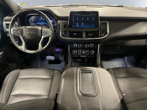 Used 2023 Chevrolet Tahoe Z71 w/ Luxury Package AWD/4WD image 10