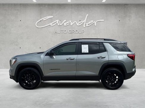 Certified 2025 GMC Terrain Elevation w/ Black Edition AWD/4WD image 13