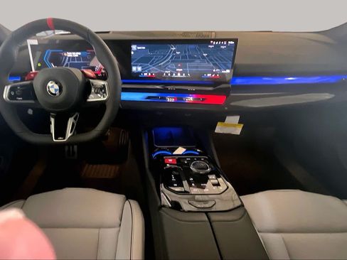 New 2027 BMW M5 w/ Executive Package AWD/4WD image 5