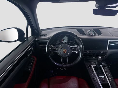 Used 2020 Porsche Macan S w/ Premium Package Plus image 17