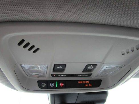 Used 2024 Chevrolet Malibu LT image 33