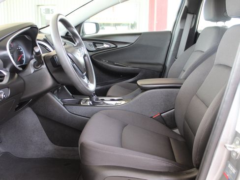 Used 2024 Chevrolet Malibu LT image 22