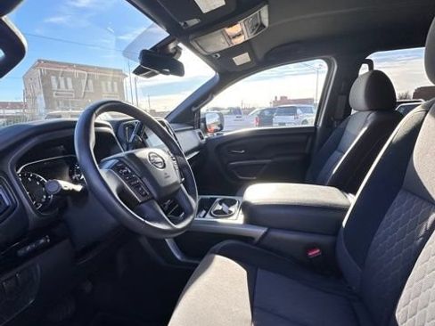 Certified 2024 Nissan Titan SV w/ SV Bronze Edition Package AWD/4WD image 28