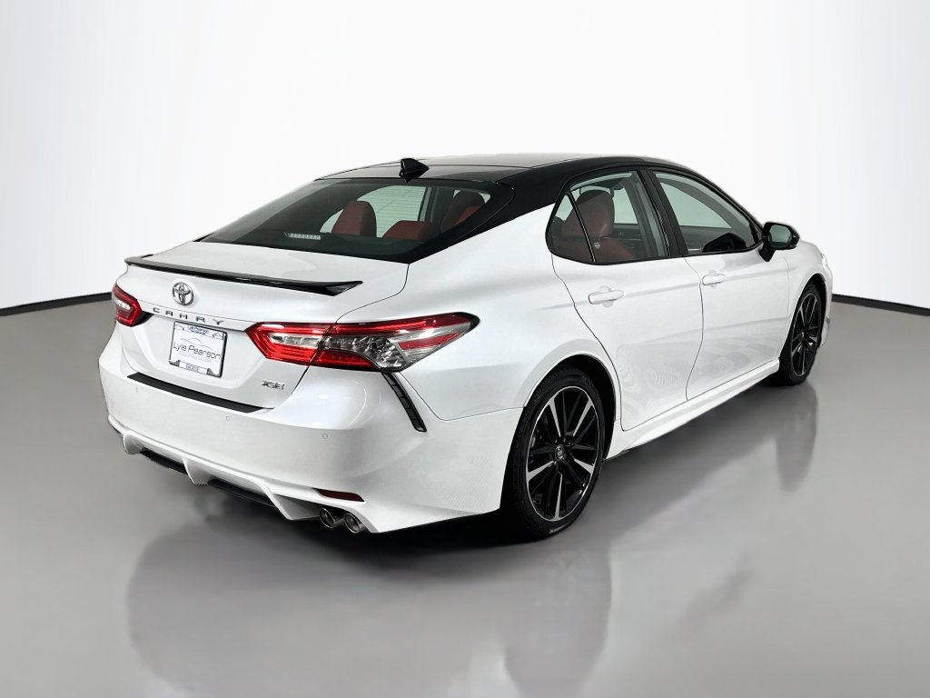 Used 2019 Toyota Camry XSE FWD image 9