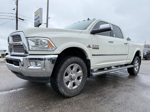 Used 2017 RAM 2500 Laramie image 2