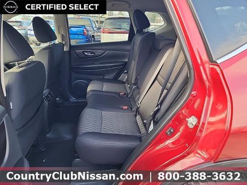 Certified 2018 Nissan Rogue SV w/ Premium Package image 26