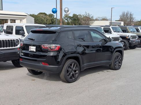 New 2026 Jeep Compass Latitude image 5