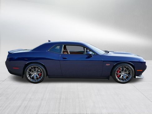Used 2015 Dodge Challenger SRT RWD image 8