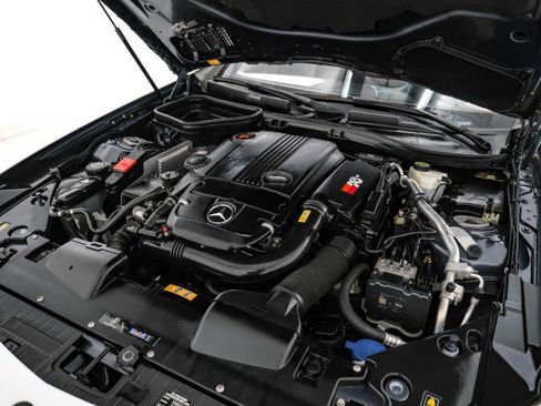 Used 2014 Mercedes-Benz SLK 250 image 45