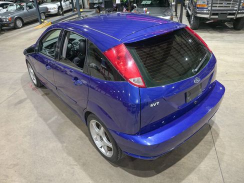 Used 2003 Ford Focus SVT FWD image 16