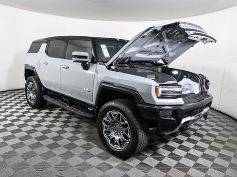 New 2025 GMC Hummer EV 3X w/ LPO, Cargo Utility Package image 33