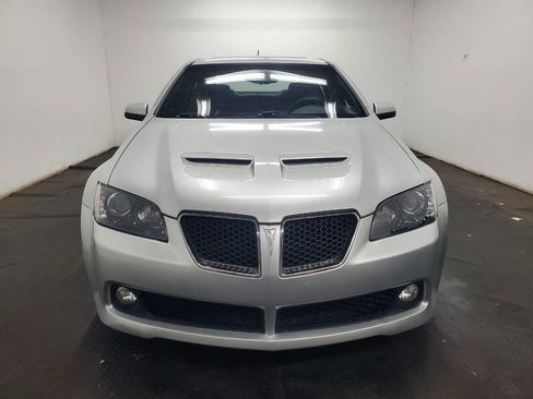 Used 2009 Pontiac G8 w/ Premium Package image 2
