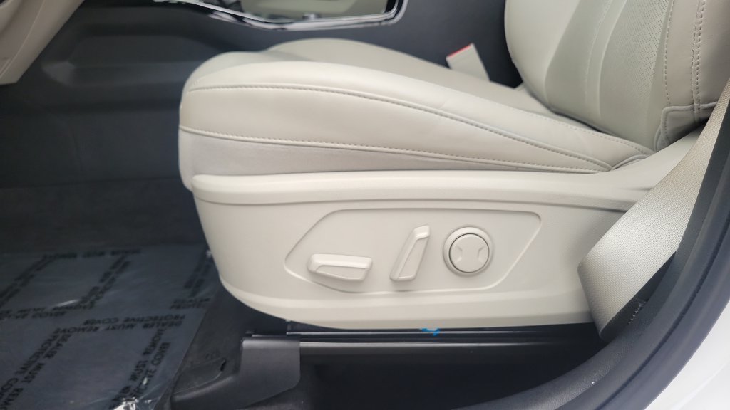 Used 2023 Kia Sorento SX AWD/4WD image 16