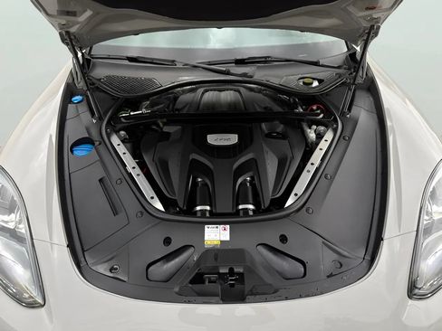 Used 2021 Porsche Panamera image 39