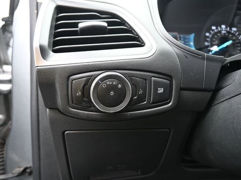 Used 2023 Ford Edge SEL image 18