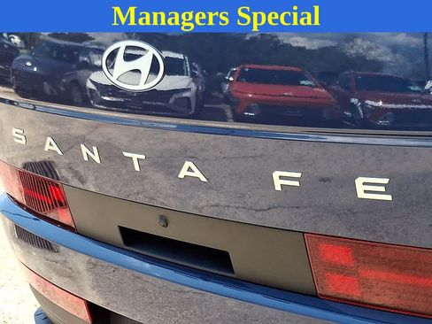 Used 2025 Hyundai Santa Fe SEL FWD image 29