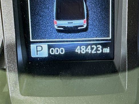 Used 2023 Toyota Tacoma TRD Off-Road image 33