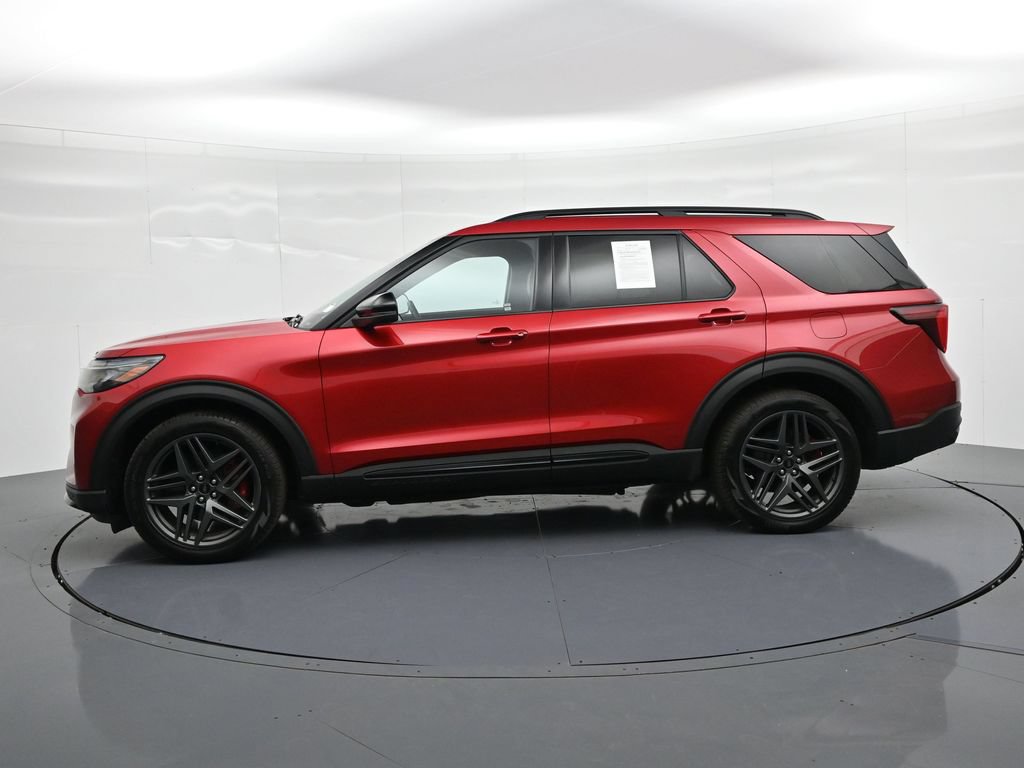 Used 2025 Ford Explorer ST w/ Sun And Sound Package AWD/4WD image 9