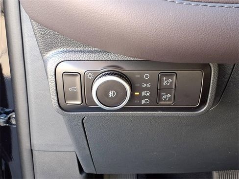 New 2026 Ford Explorer Platinum image 12