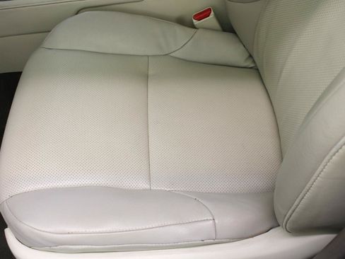 Used 2014 Lexus GX 460 w/ Premium Package AWD/4WD image 35