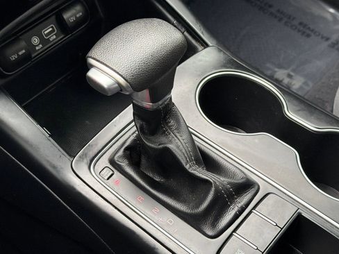 Used 2019 Kia Sorento L image 16