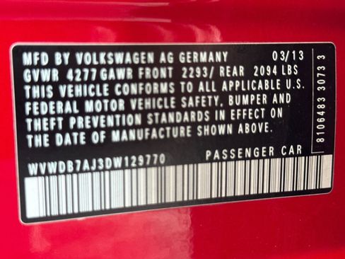 Used 2013 Volkswagen Golf 4-Door FWD image 25