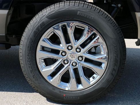 New 2025 Ford F150 King Ranch w/ FX4 Off-Road Package image 9