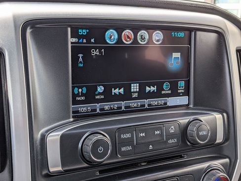 Used 2017 GMC Sierra 2500 SLT w/ Suspension Package, Off-Road image 21