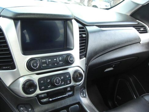 Used 2020 GMC Yukon SLT w/ Open Road Package AWD/4WD image 10