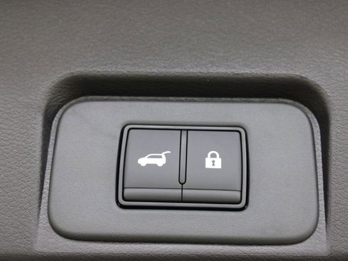 New 2026 Nissan Rogue SV FWD image 28