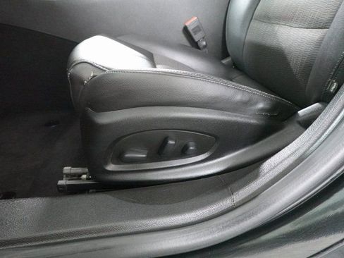 Used 2019 Chevrolet Impala LT image 11