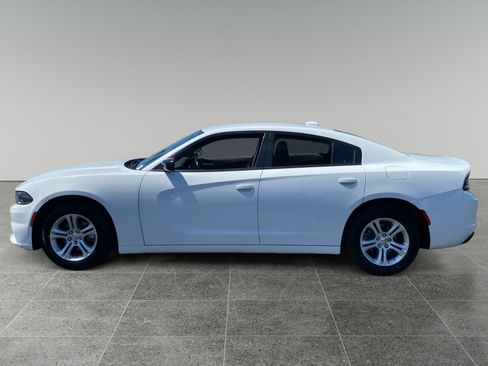 Used 2023 Dodge Charger SXT RWD image 2