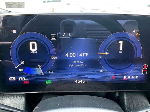 Used 2024 Chevrolet Equinox EV LT image 18