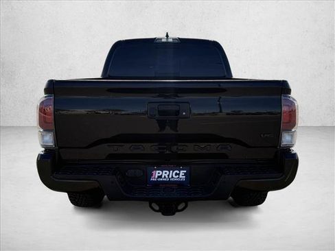 Used 2021 Toyota Tacoma TRD Off-Road image 6