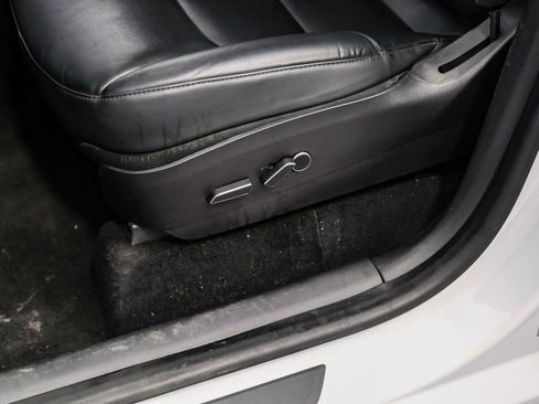 Used 2021 Tesla Model Y Long Range image 28